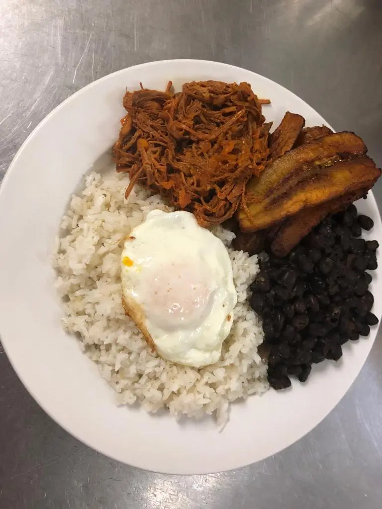 Platos Especiales / Special Dishes